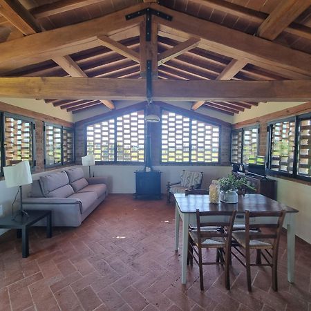 Agriturismo Le Sorbelle D'Orcia Con Piscina 피엔자 외부 사진