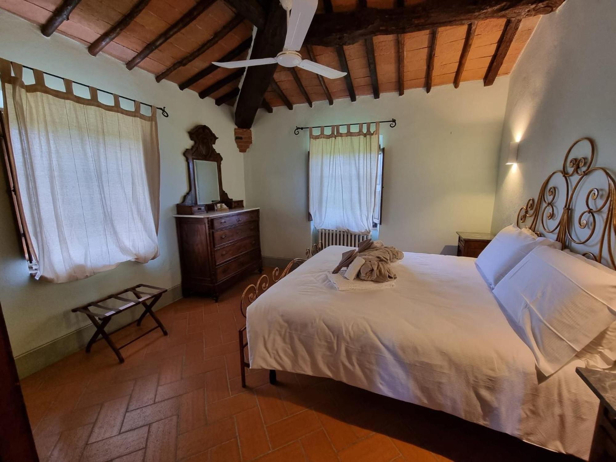 Agriturismo Le Sorbelle D'Orcia Con Piscina 피엔자 외부 사진